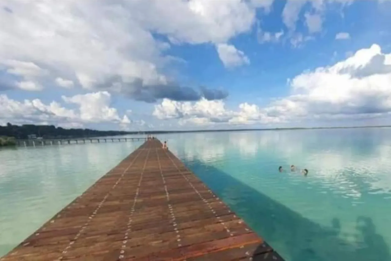 Campsite Muelle36 Hostel Bacalar