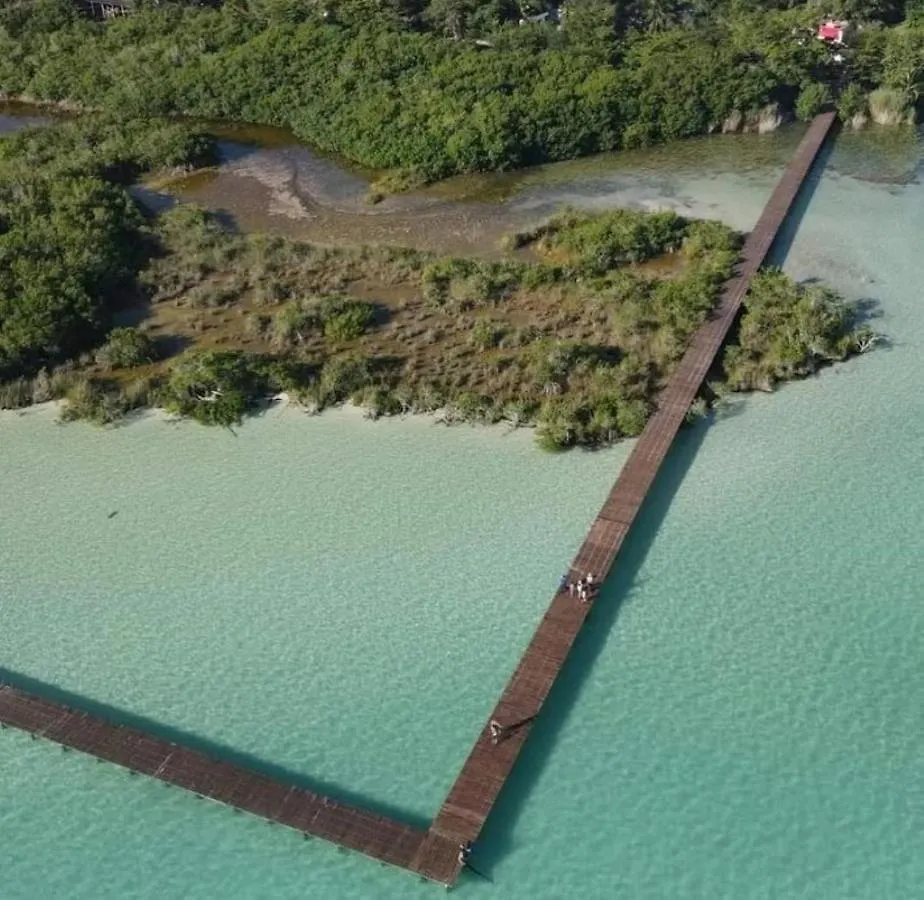 Campsite Muelle36 Hostel Bacalar Mexico