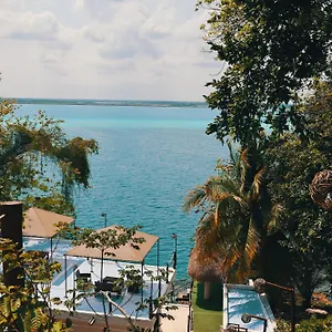 Lodge Tucan Lagoon Front, Bacalar